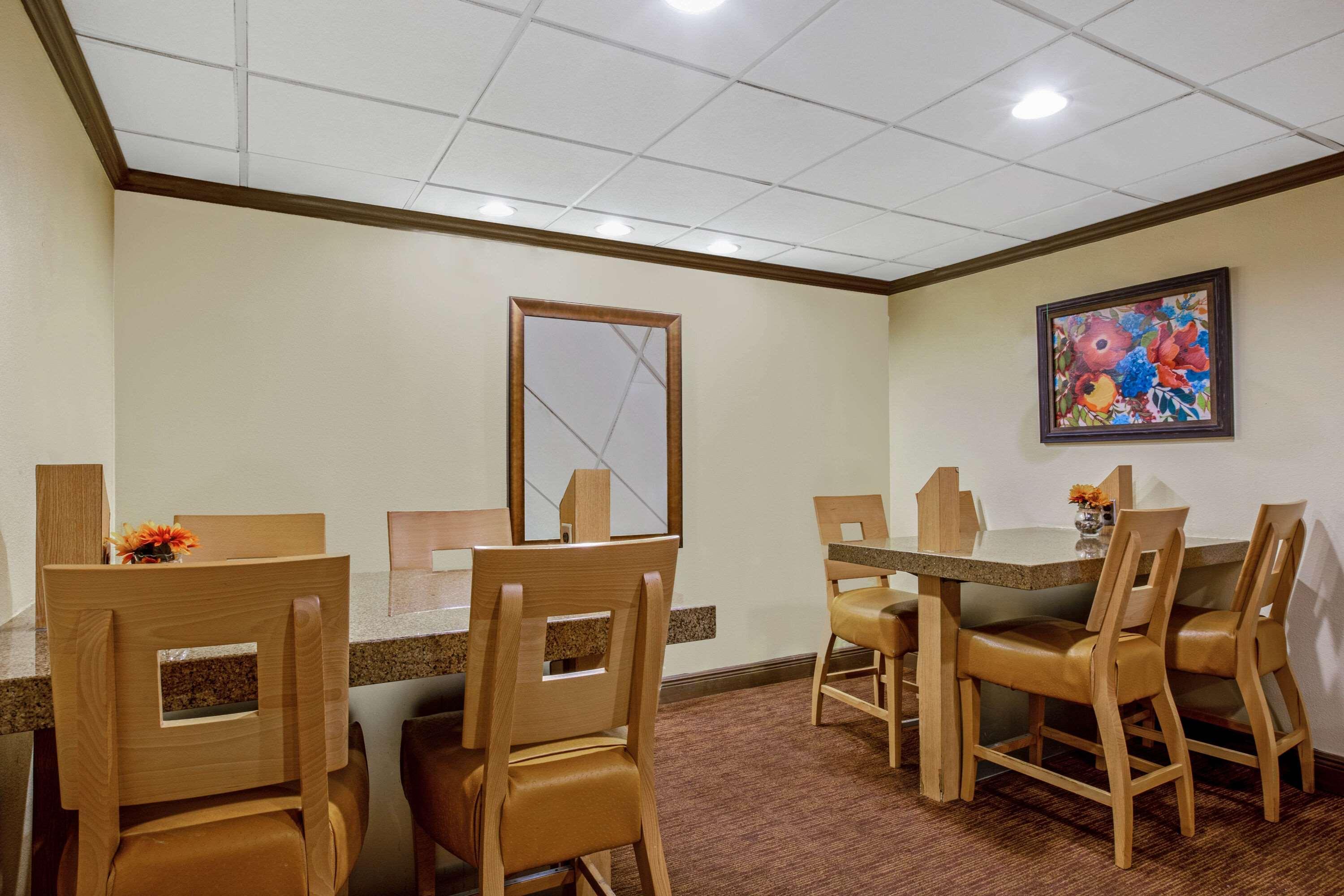 La Quinta By Wyndham Miami Cutler Bay Hotel Buitenkant foto