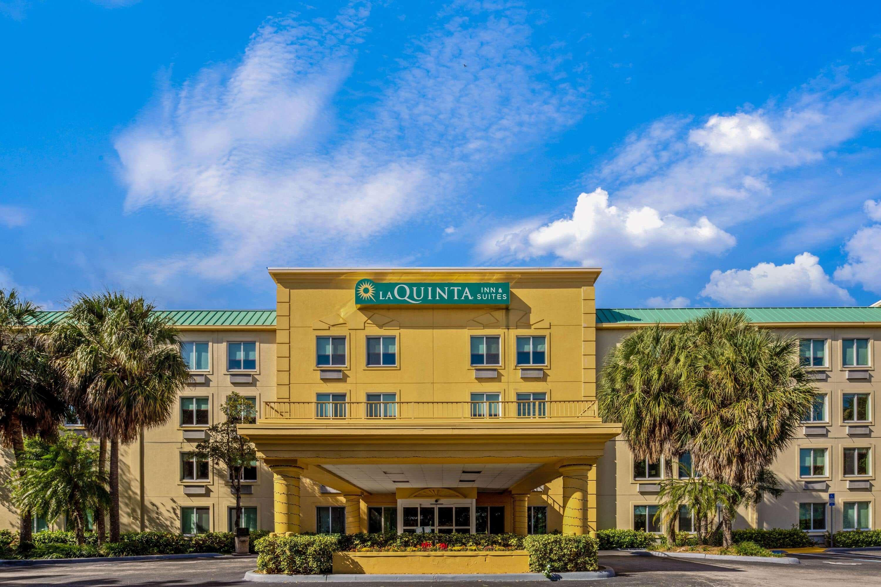 La Quinta By Wyndham Miami Cutler Bay Hotel Buitenkant foto