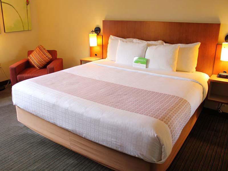 La Quinta By Wyndham Miami Cutler Bay Hotel Buitenkant foto