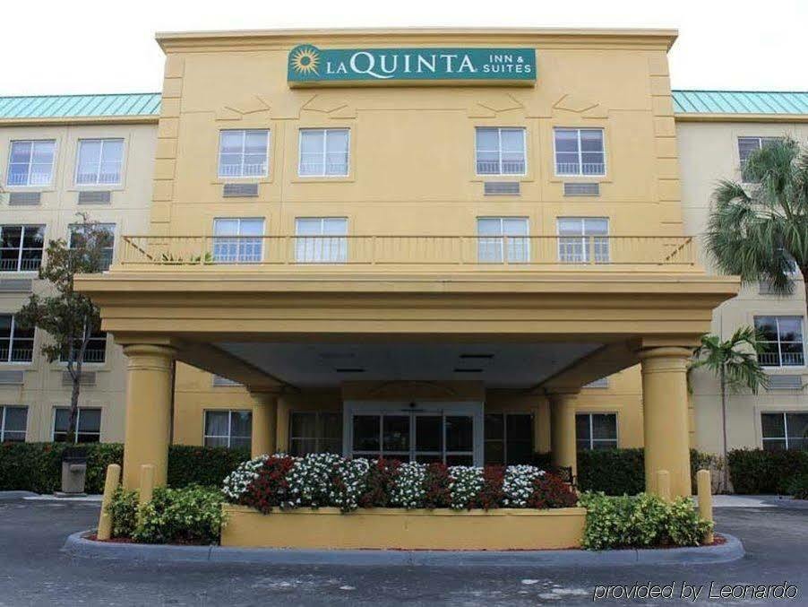 La Quinta By Wyndham Miami Cutler Bay Hotel Buitenkant foto